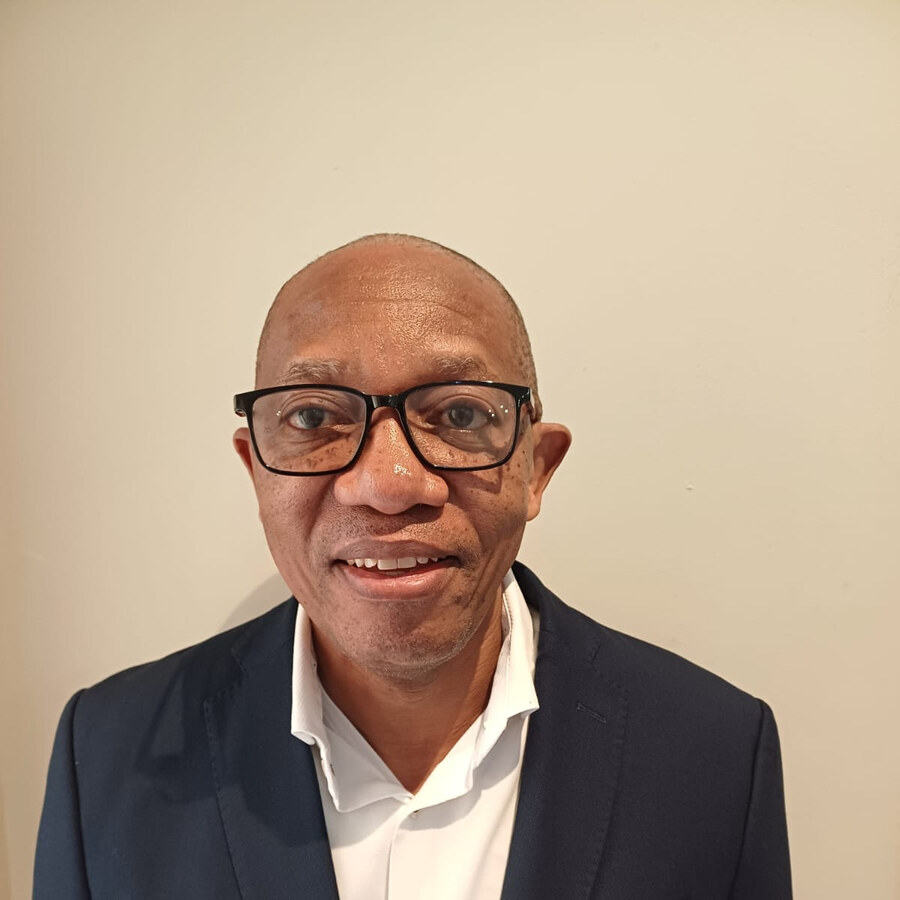 Dr Lenny Modisane